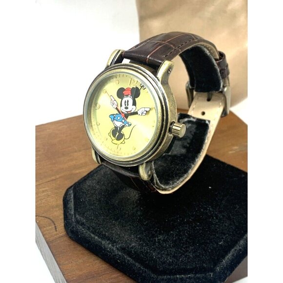 Disney Women's Watch W001876 Minnie Mouse Quartz Silver 38mm Brown Leather Strap - Picture 2 of 13